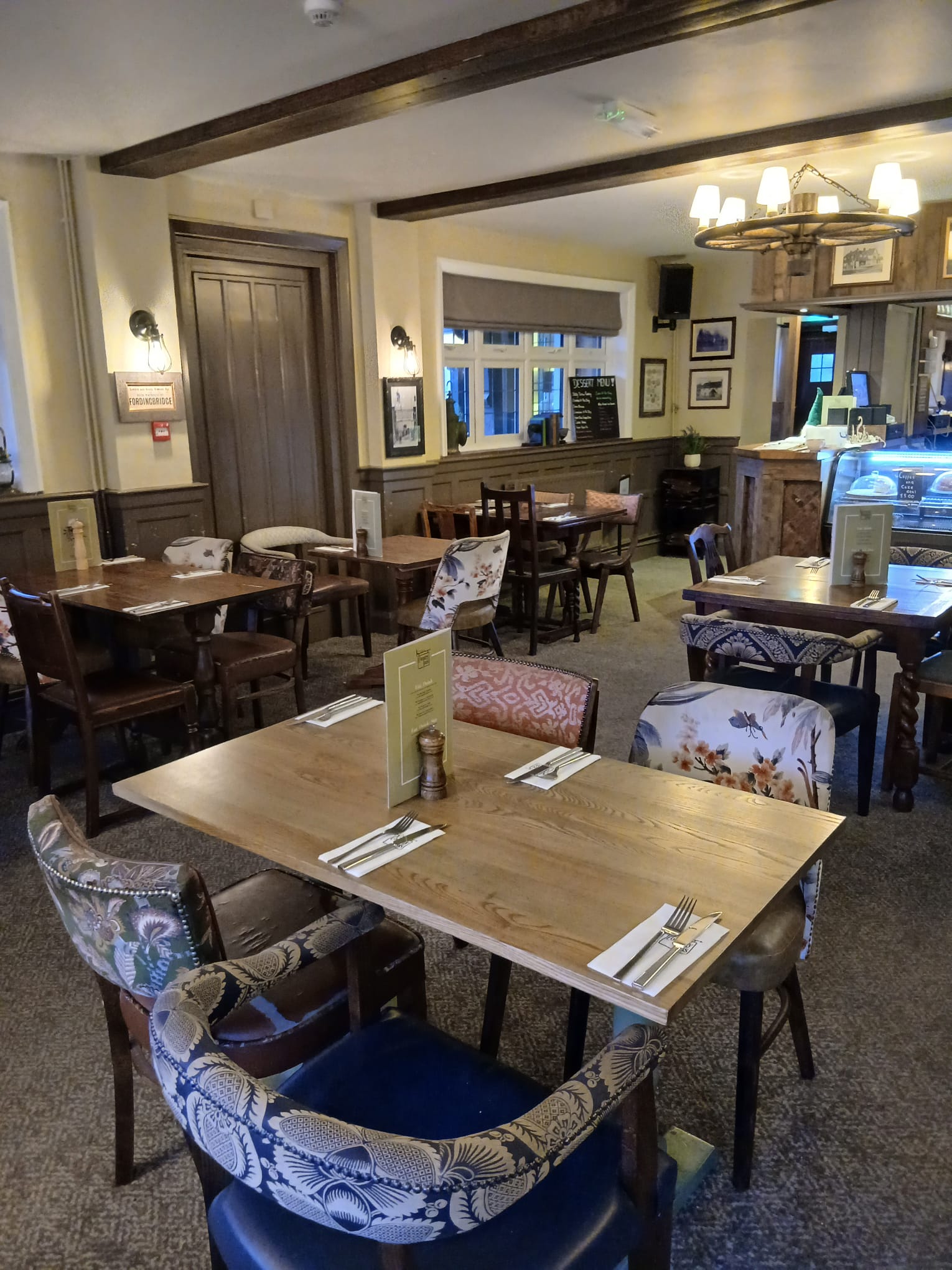 The Fighting Cocks Pub